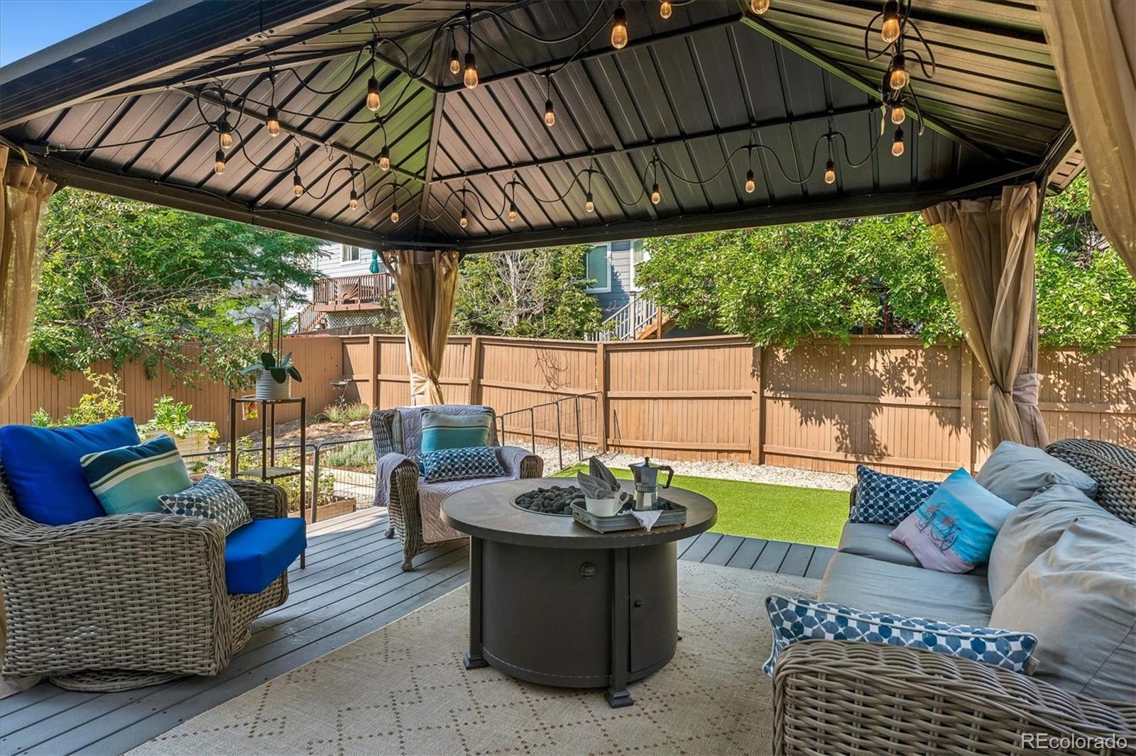 9879 Foxhill Circle