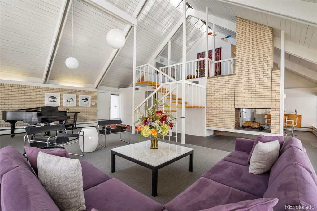 Photo of 3130 S Monroe Street, Denver, CO 80210 (MLS # 8213159)