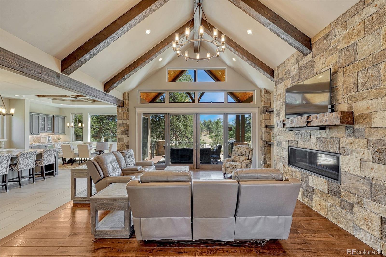 5732 Regal Oak Lane
