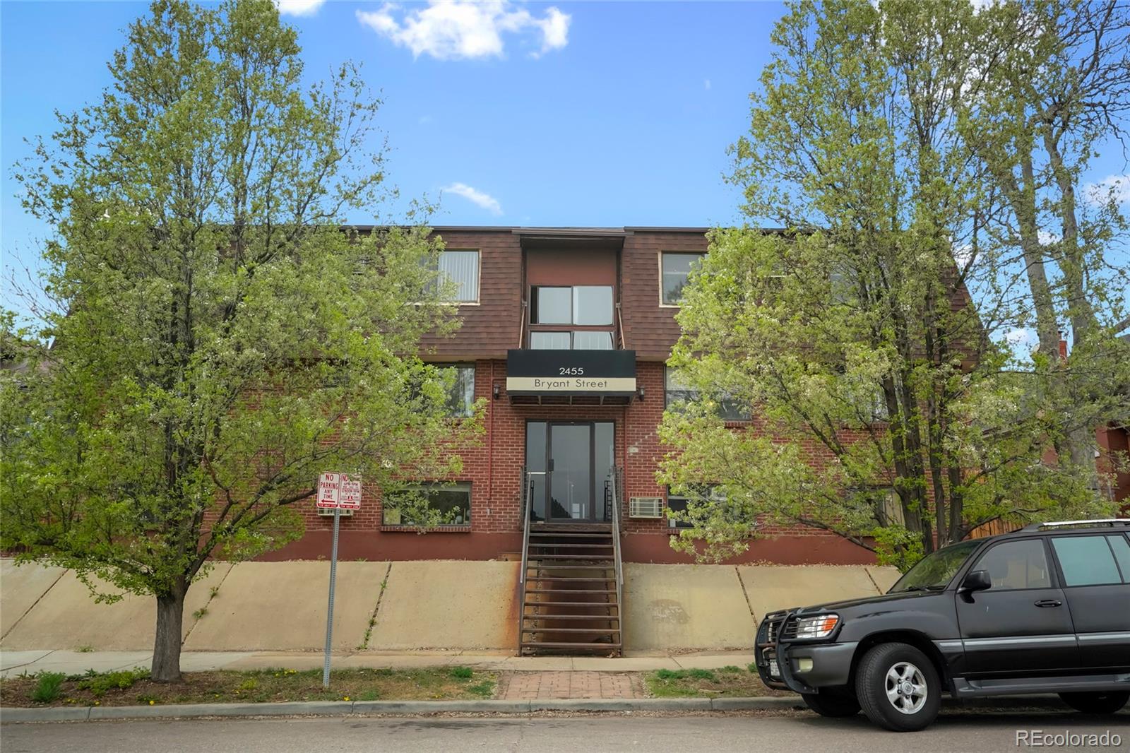 2455 Bryant Street