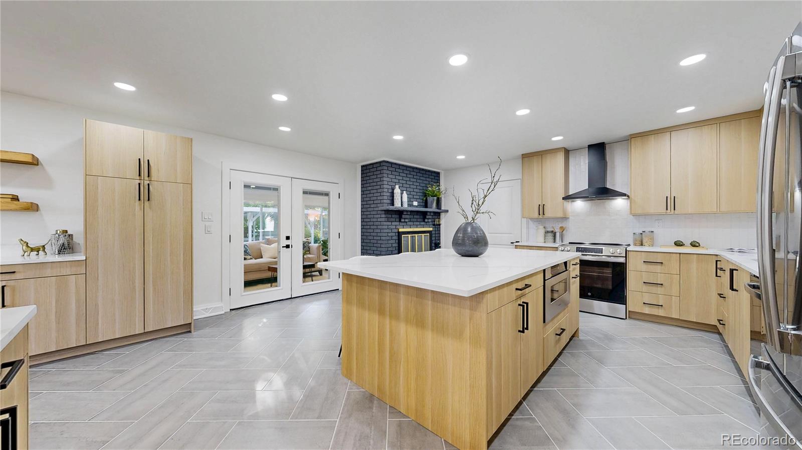 1050 Youngfield Street, Golden, CO, 80401 4 1050 Youngfield Street