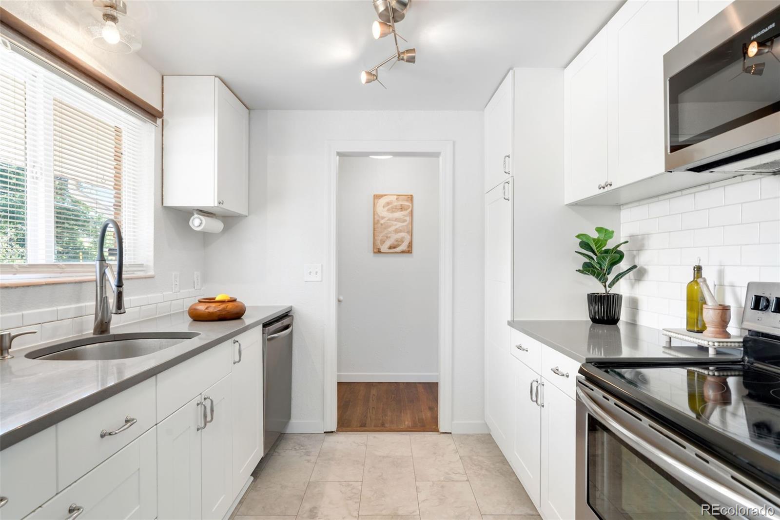7091 Beach Street, Westminster, CO, 80030 4 7091 Beach Street