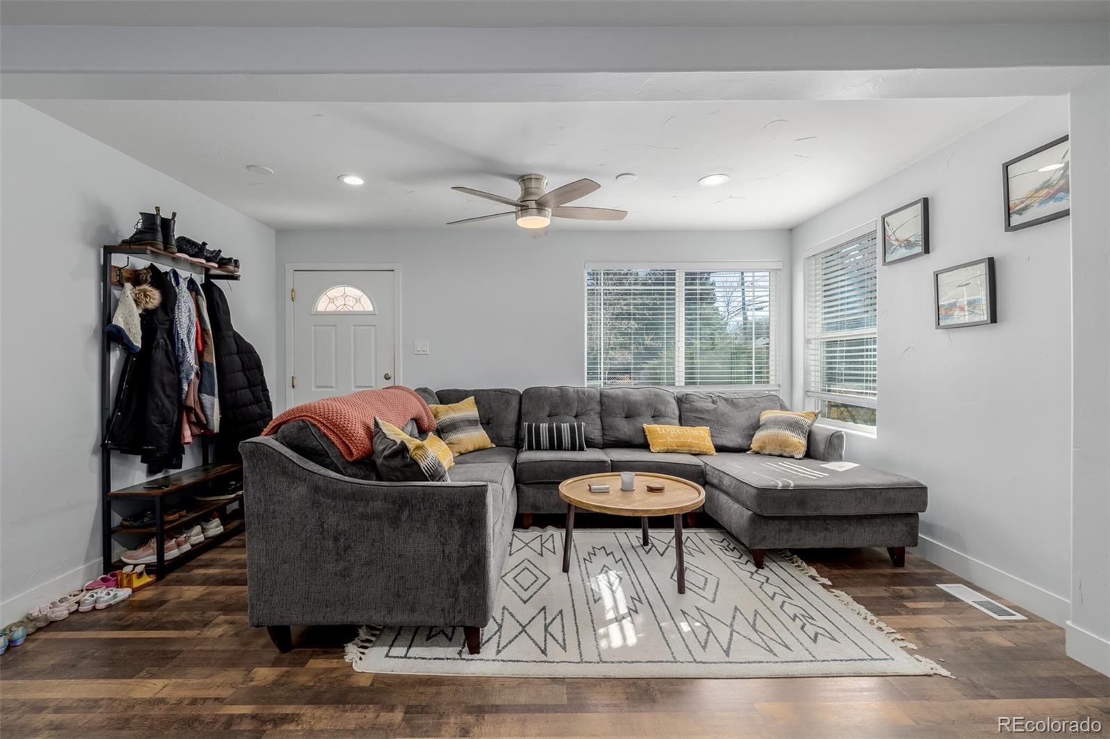 565 Saulsbury Street