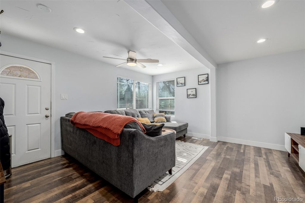 Photo of 565 Saulsbury Street, Lakewood, CO 80226 (MLS # 5668365)