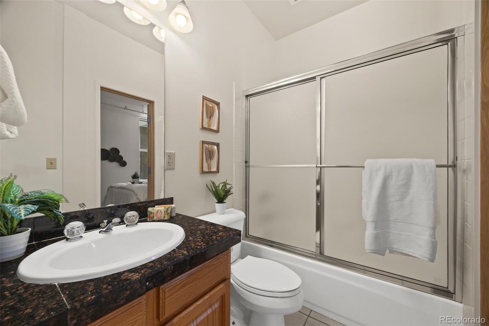 290 W 12th Avenue 606
