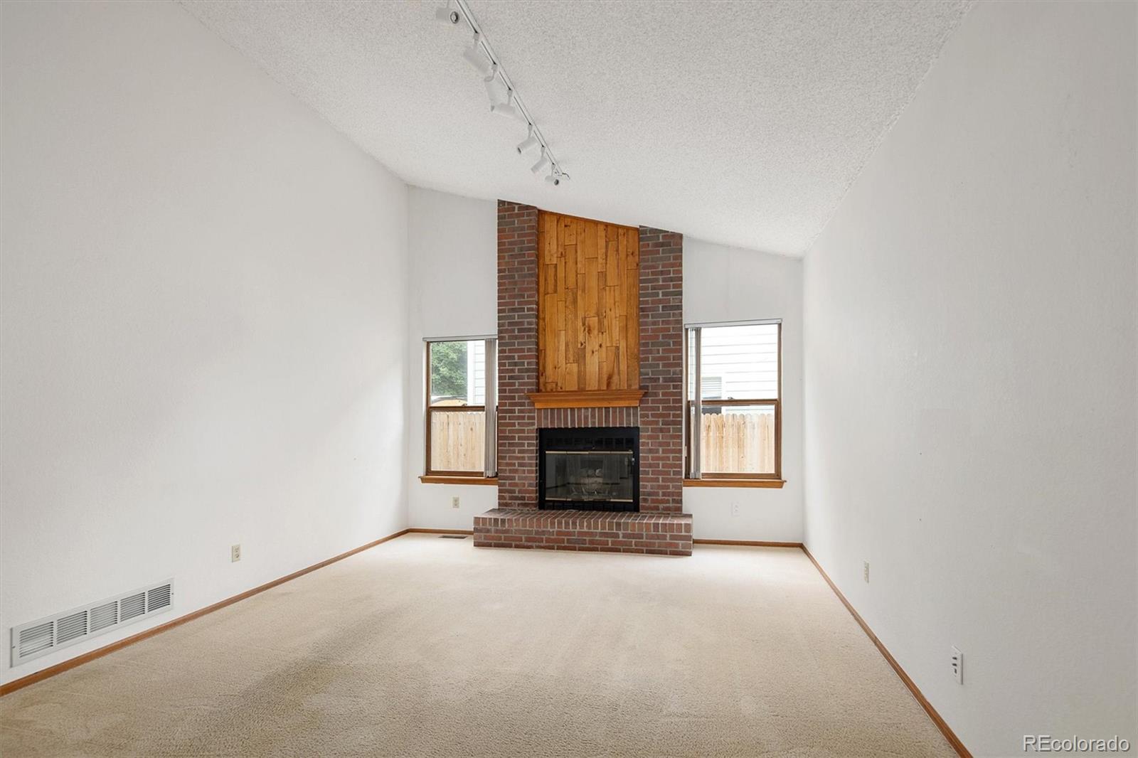 1660 Emerald Street, Broomfield, CO, 80020 2 1660 Emerald Street