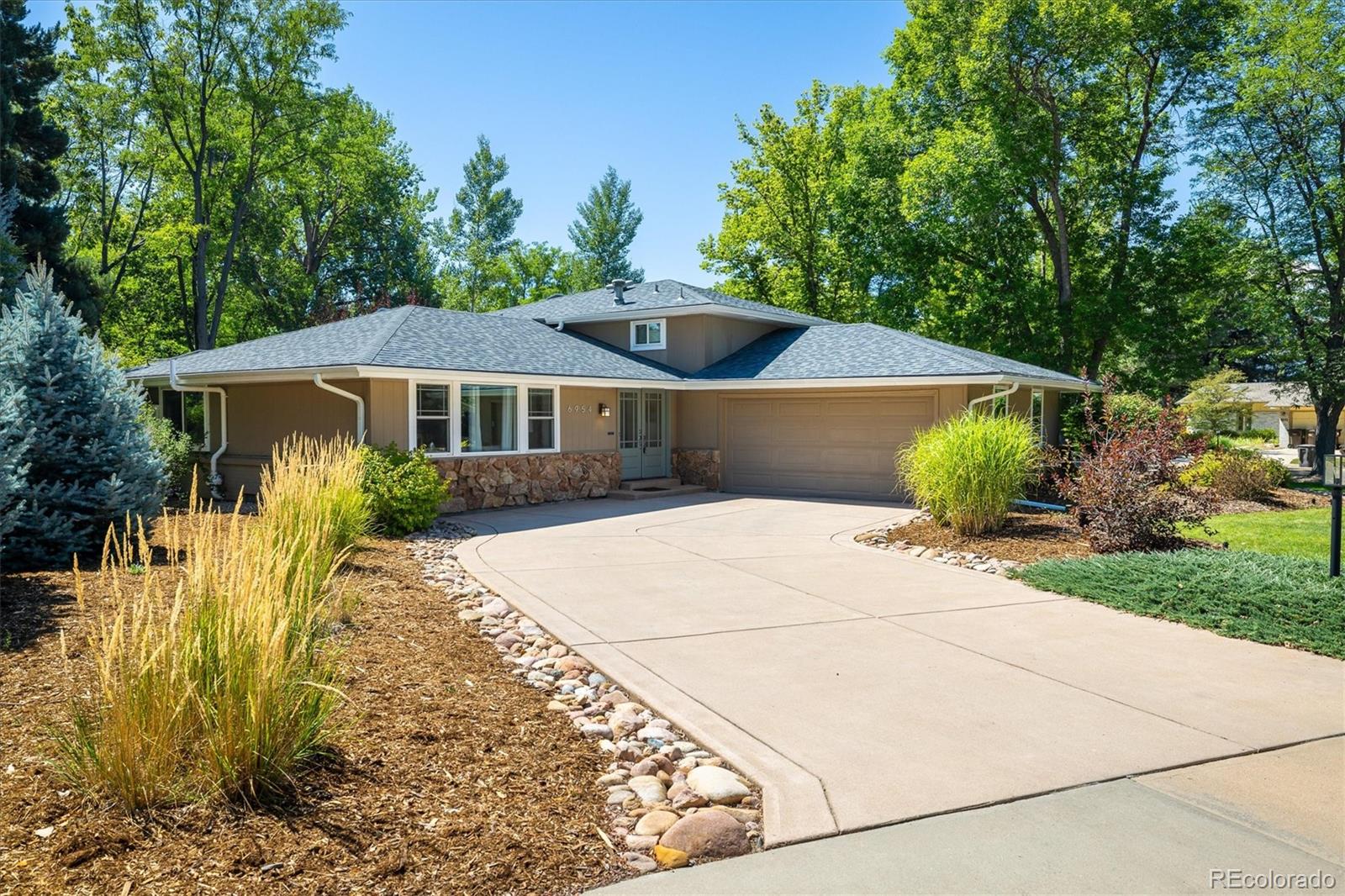 6954 Wapiti Court