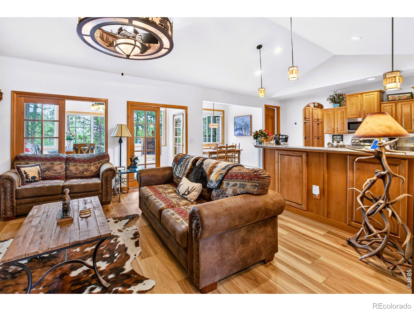 1528 Fox Acres Drive W