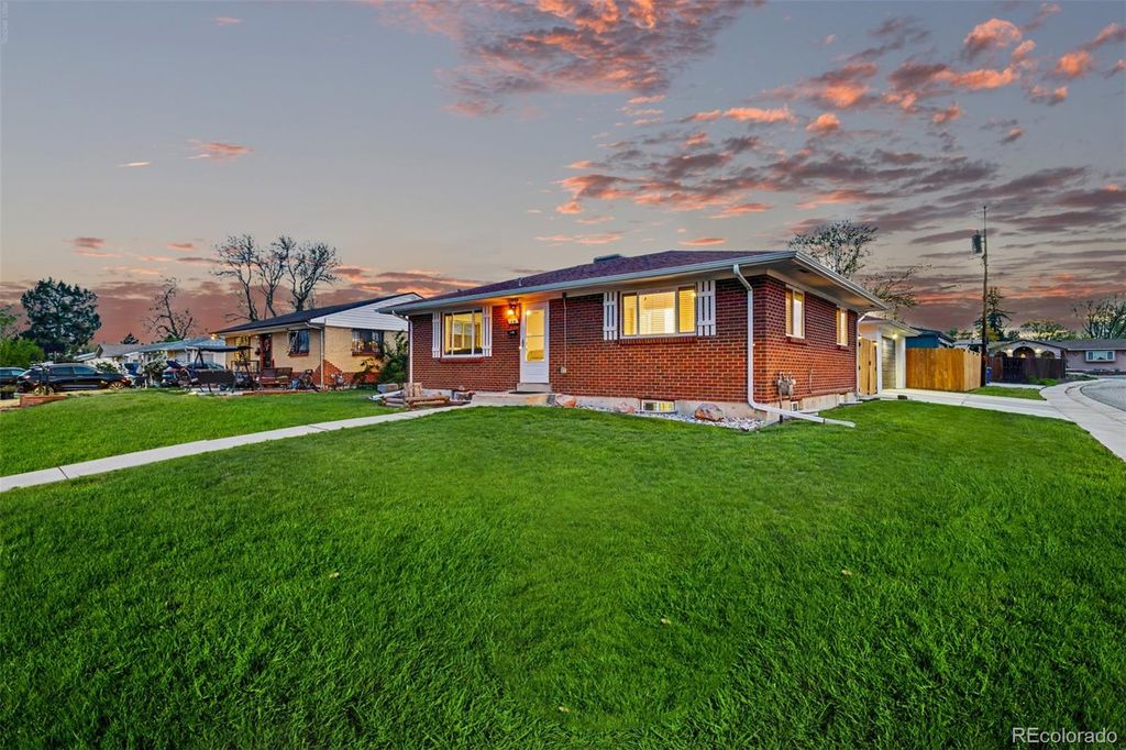Photo of 1601 S Patton Court, Denver, CO 80219 (MLS # 8287758)