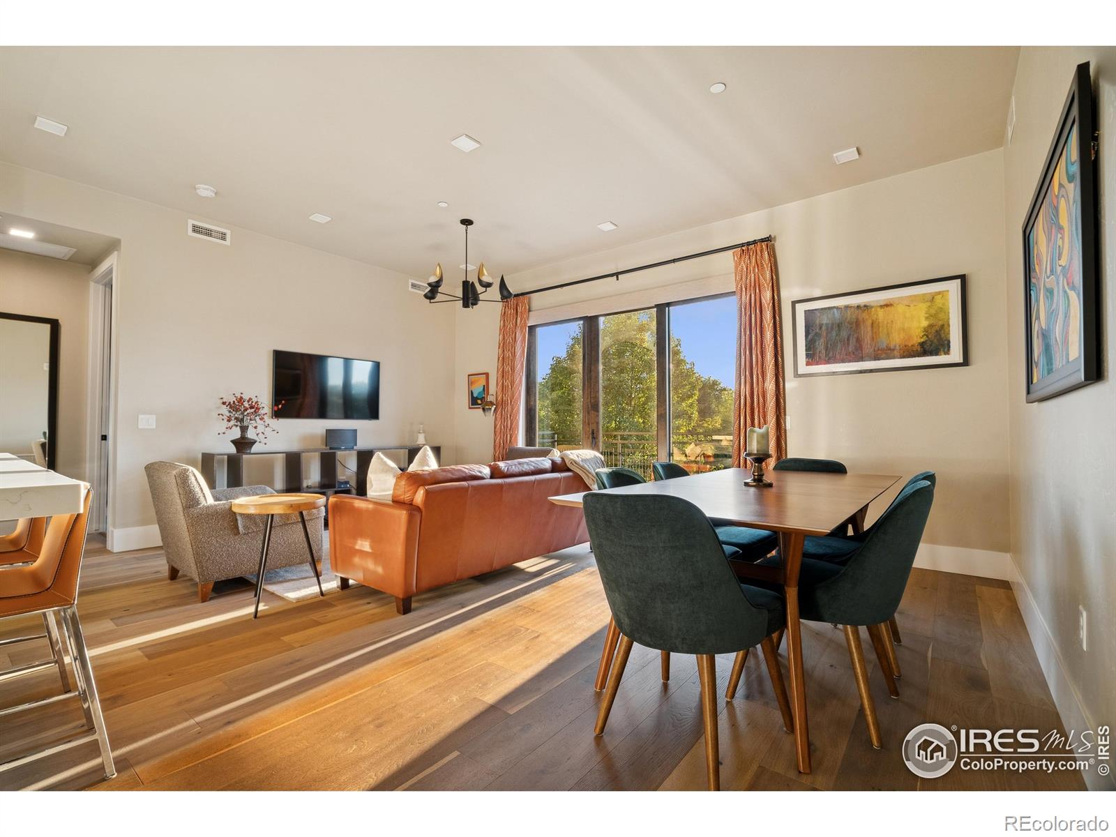 302 N Meldrum Street 304