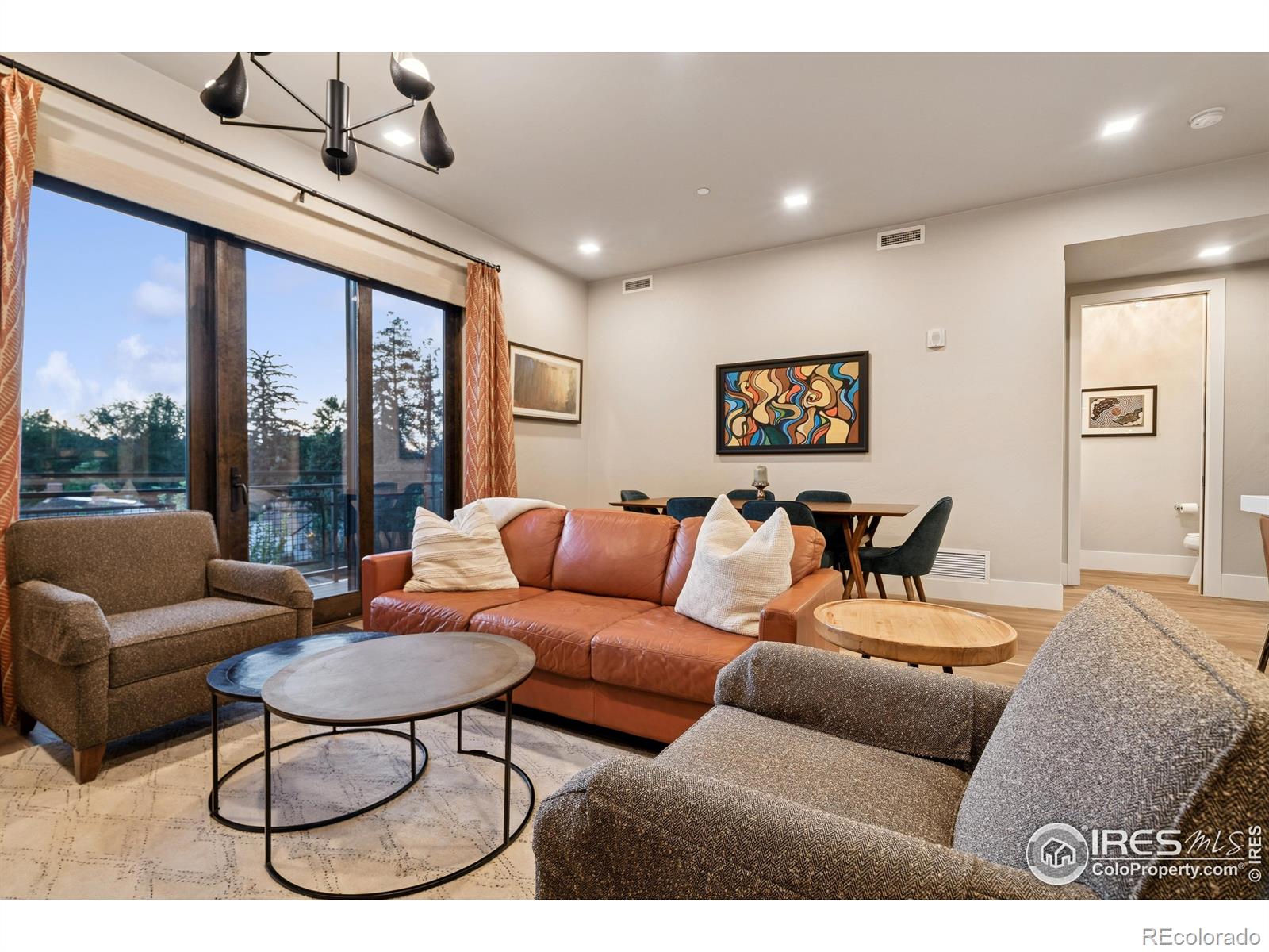 302 N Meldrum Street 304