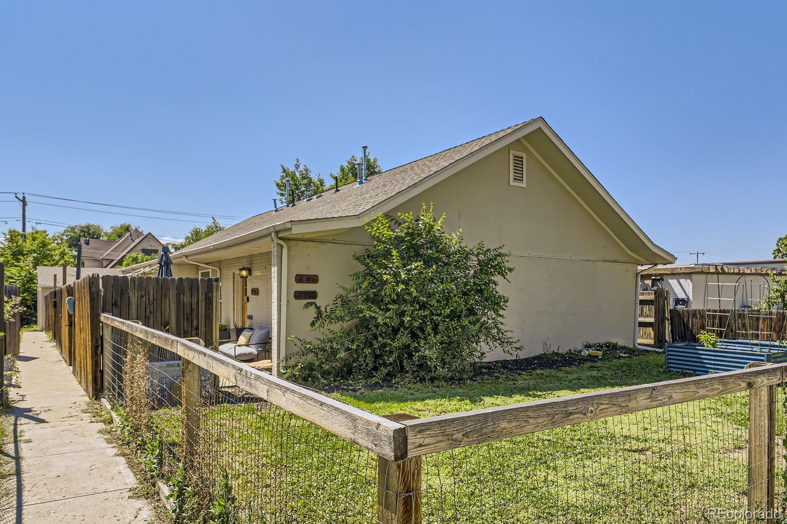 2841 N Columbine Street, Denver, CO, 80205 1 2841 N Columbine Street
