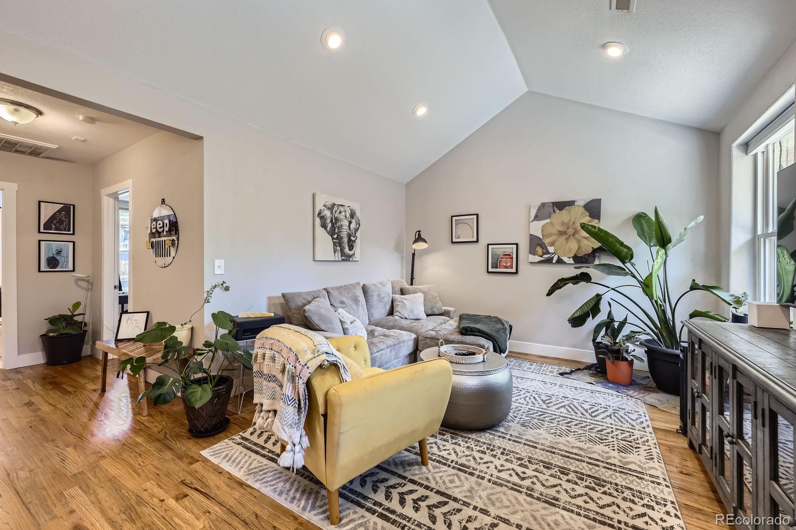 2841 N Columbine Street, Denver, CO, 80205 2 2841 N Columbine Street