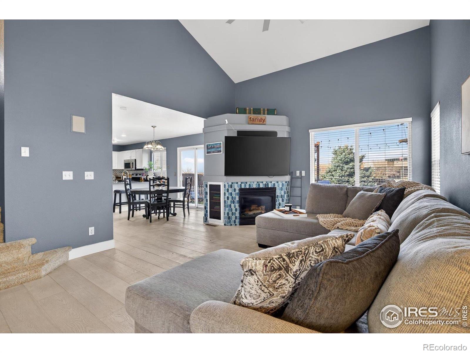 10516 Sunburst Avenue