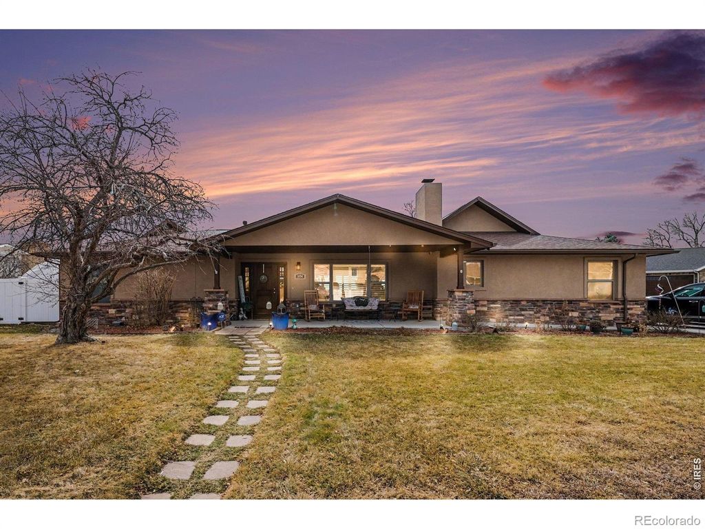 Photo of 904 Engleman Place, Loveland, CO 80538 (MLS # IR1053827)