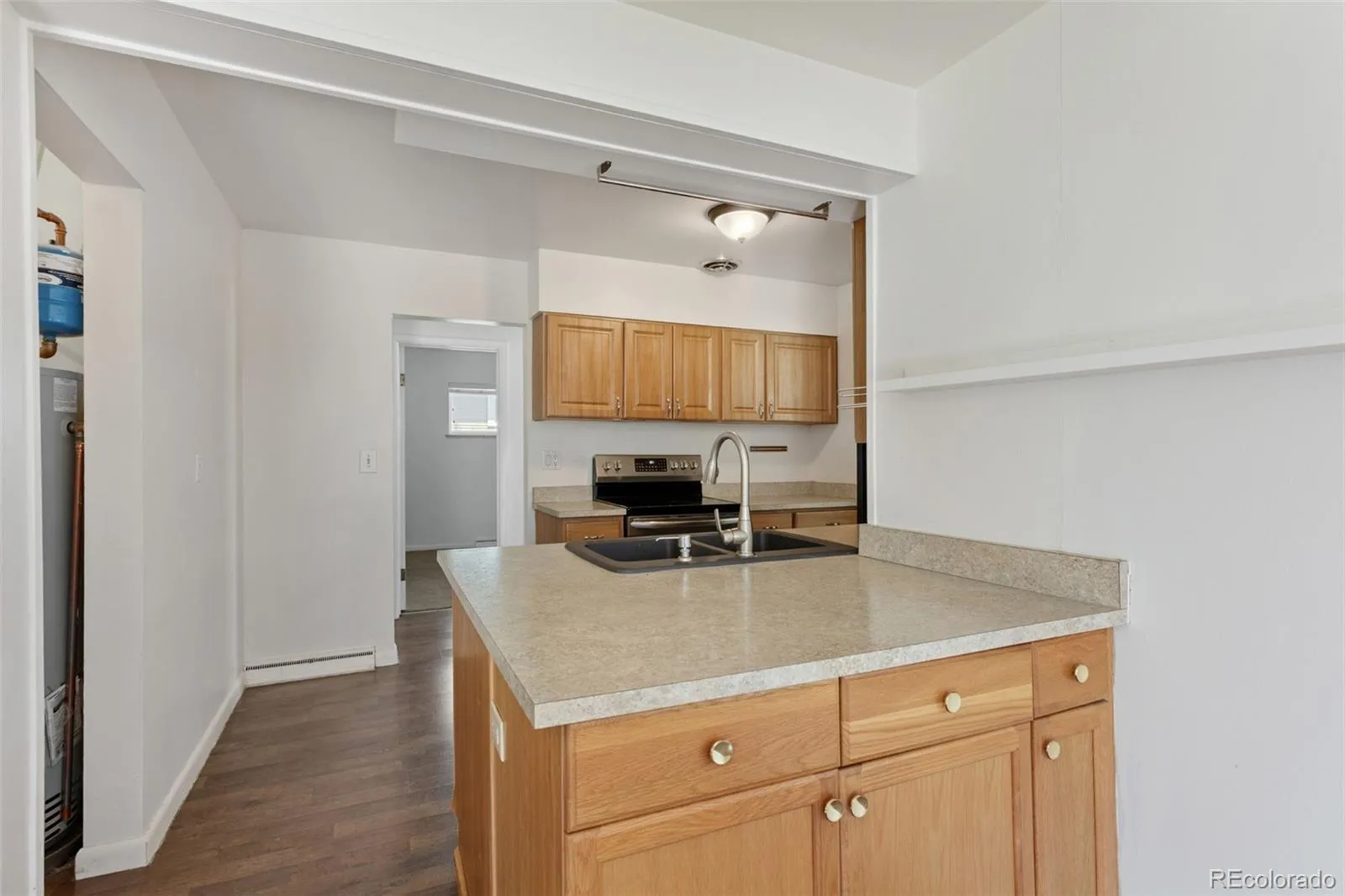 Edgewater, Colorado 80214, United States, 3 Bedrooms Bedrooms, ,1 BathroomBathrooms,Residential,Active,109271