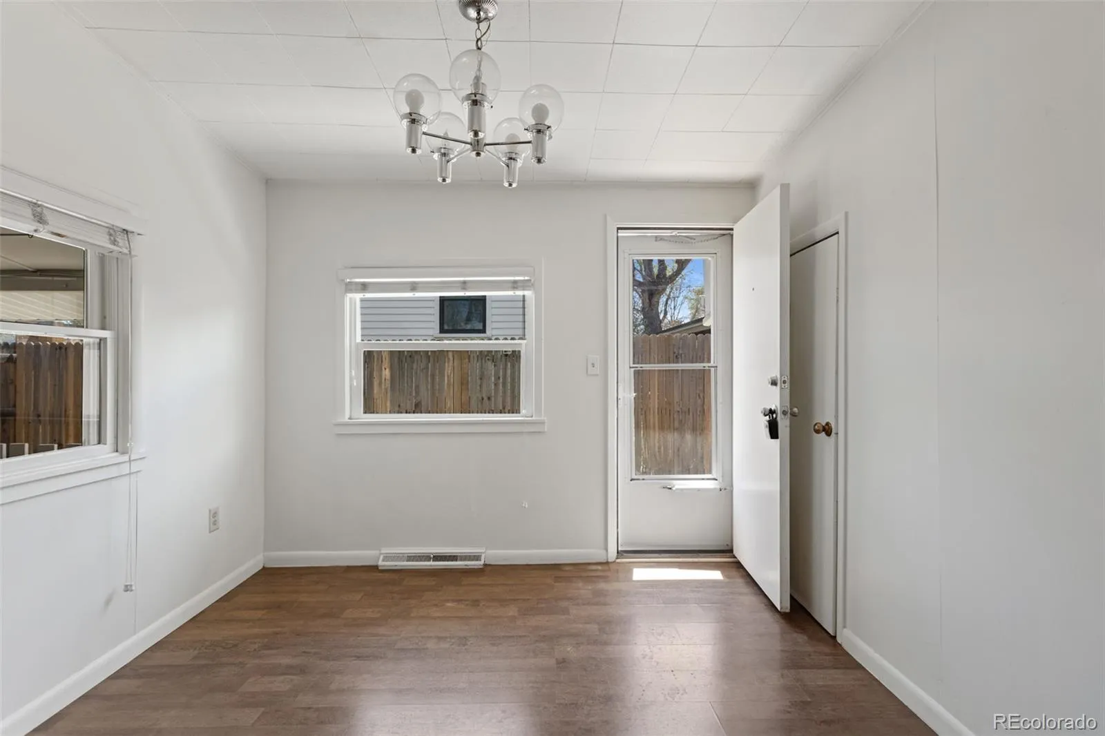 Edgewater, Colorado 80214, United States, 3 Bedrooms Bedrooms, ,1 BathroomBathrooms,Residential,Active,109271