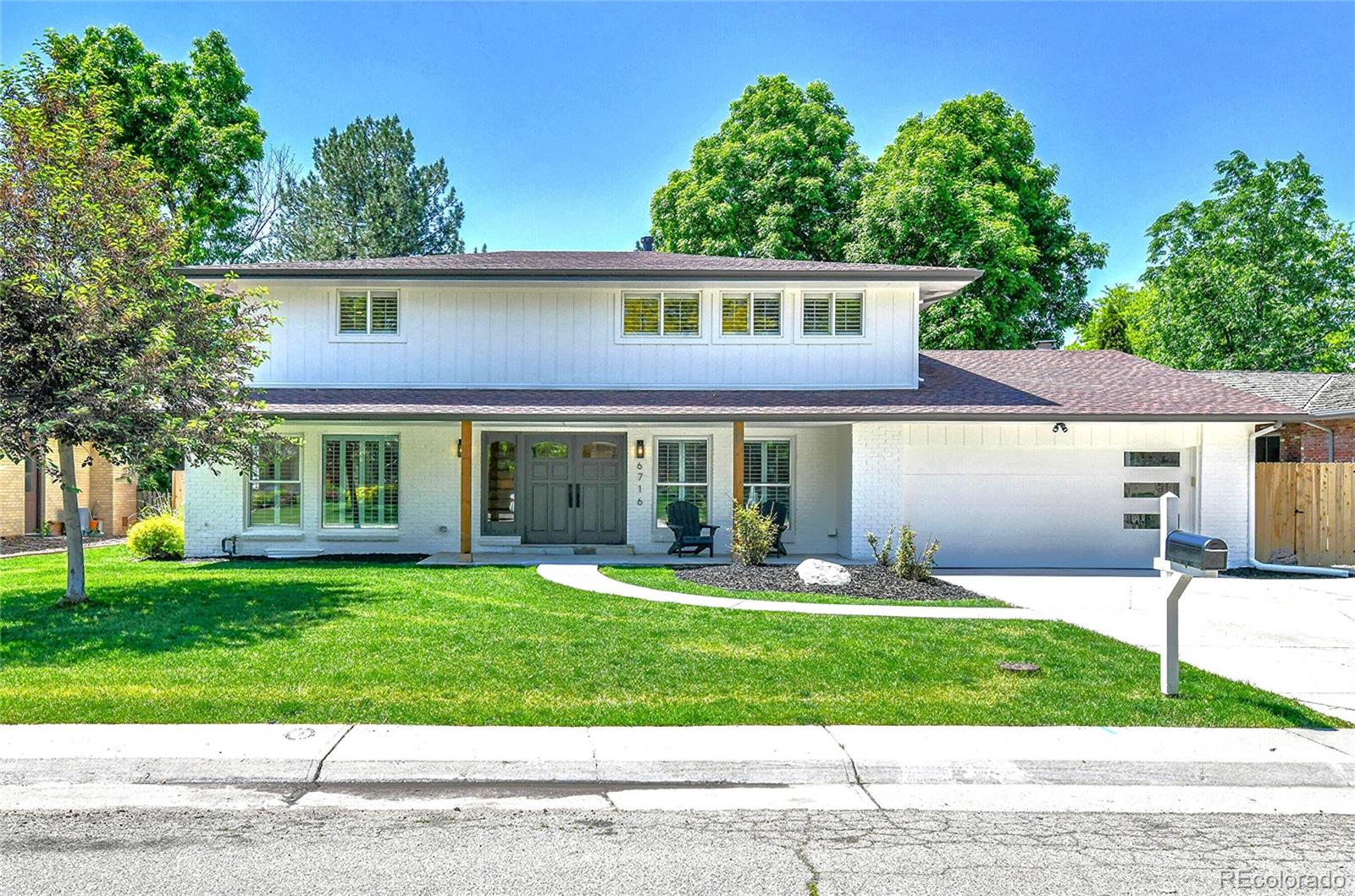 6716 W Rowland Avenue