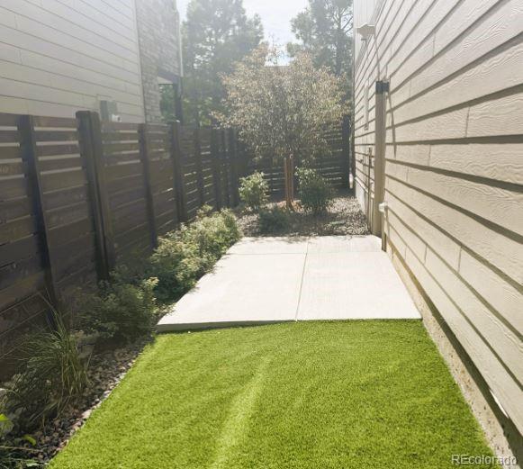 10898 E Hinsdale Circle