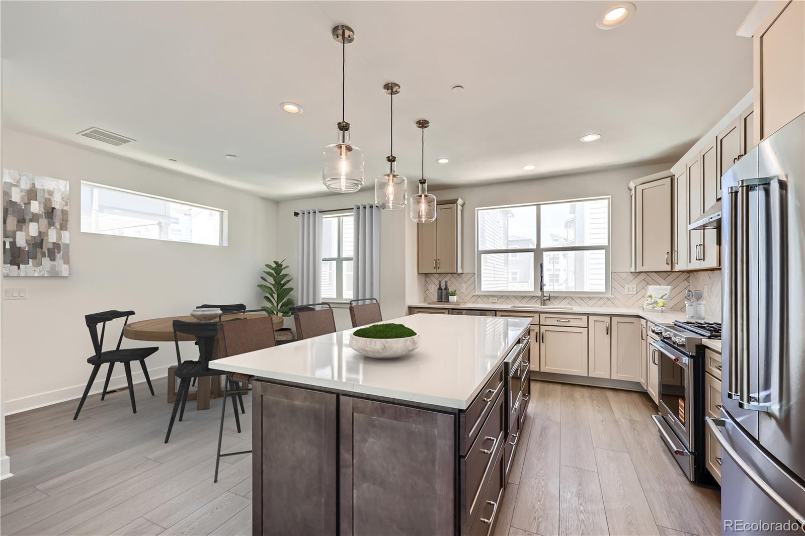 10898 E Hinsdale Circle