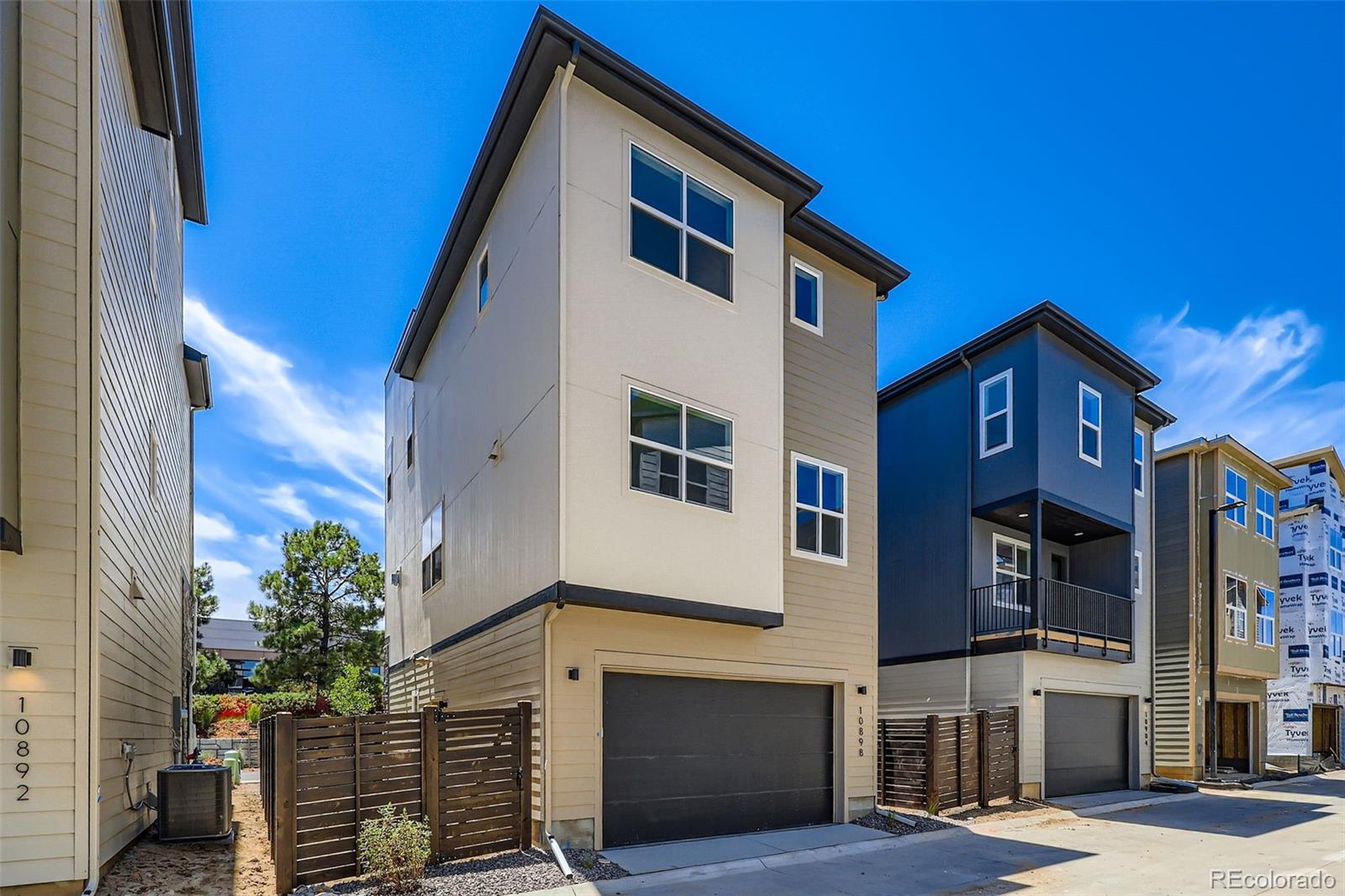 10898 E Hinsdale Circle