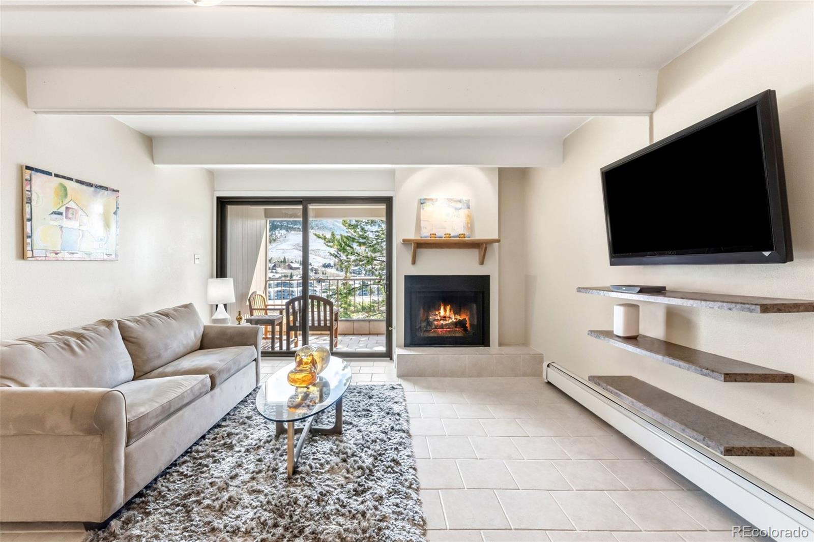 220 E La Bonte Street 215
