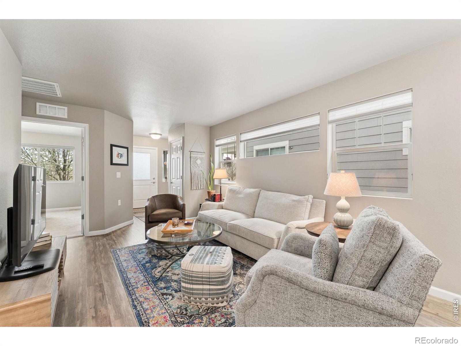 1216 Hummingbird Circle