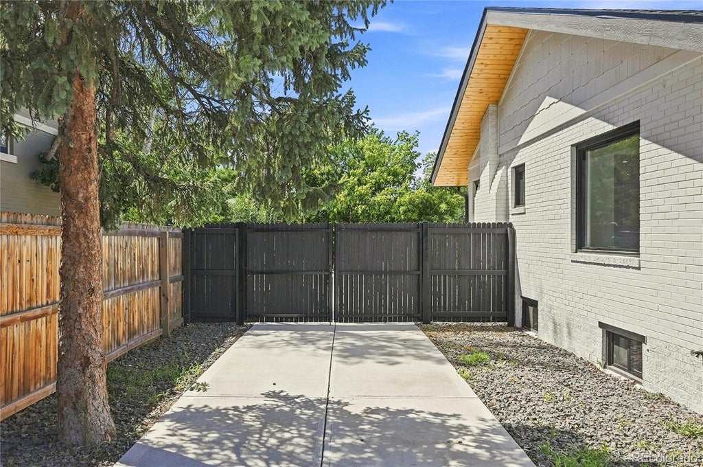 Photo of 1448 Niagara Street, Denver, CO 80220 (MLS # 8059597)