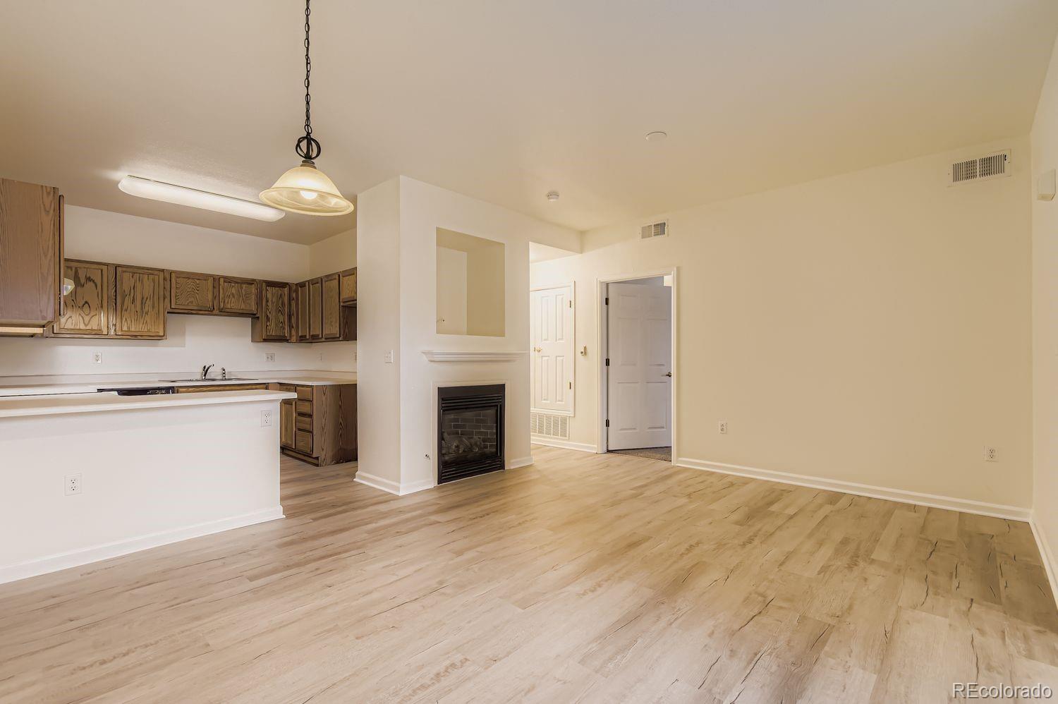 3261 S Waco Court B