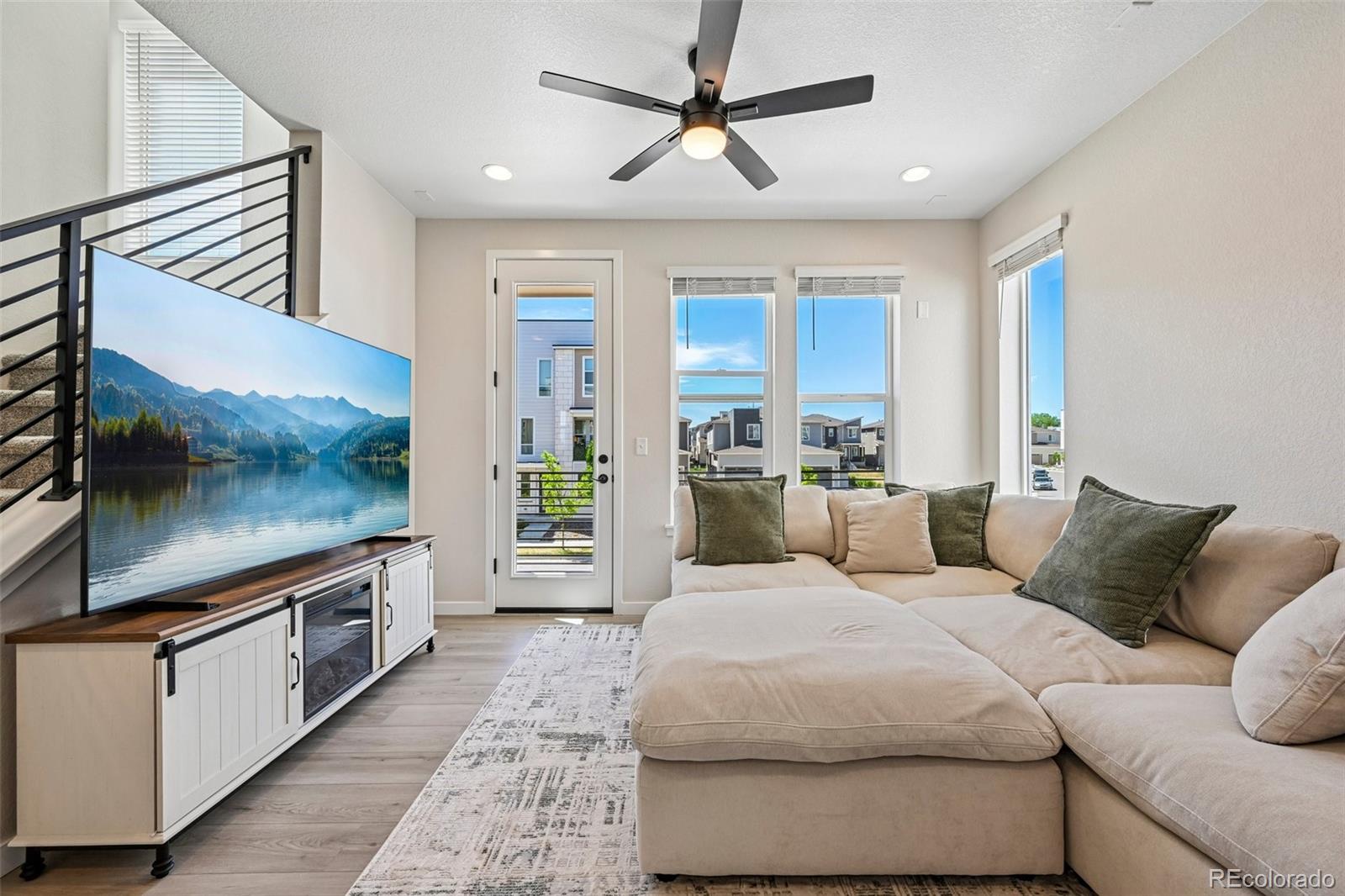 12324 Farmview Street