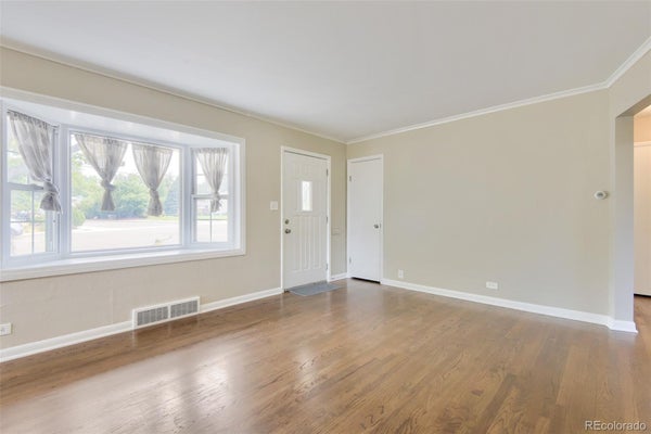 1704 W CRESTLINE AVE, LITTLETON, CO 80120 - Image 33ebbde9742e22e5abf17217ebc7095c/881160214