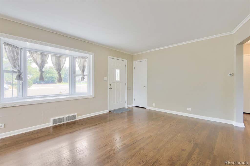 Photo of 1704 W Crestline Avenue, Littleton, CO 80120 (MLS # 6307521)