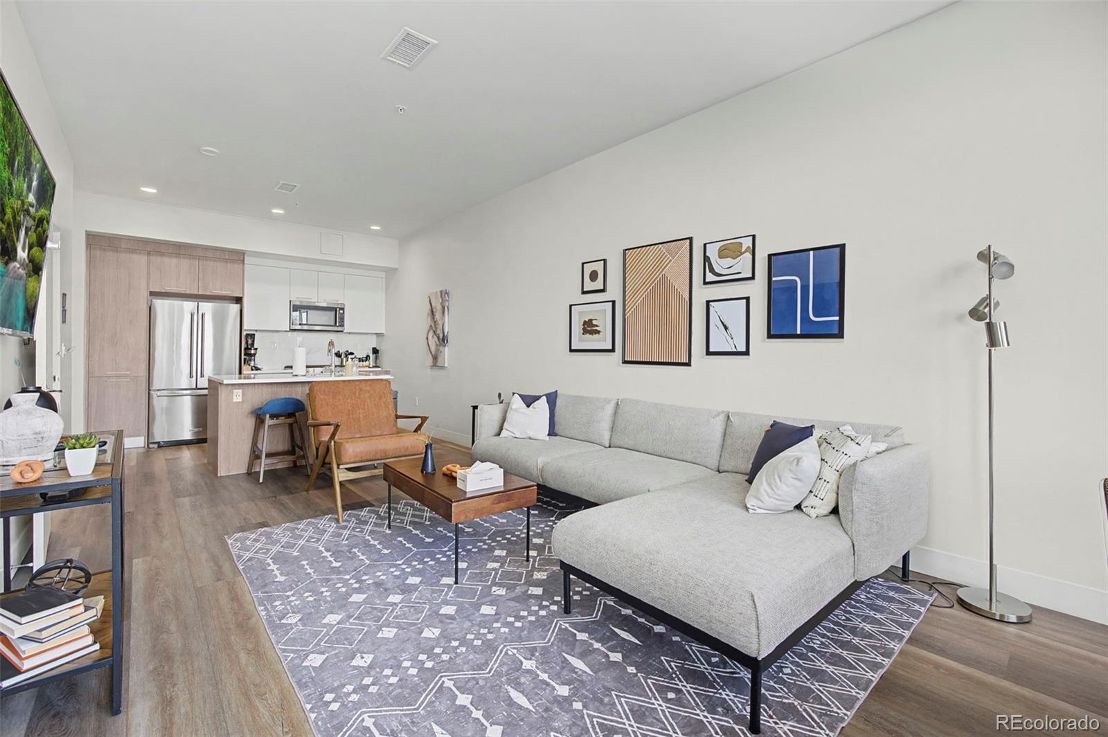 2880 Zuni Street 409