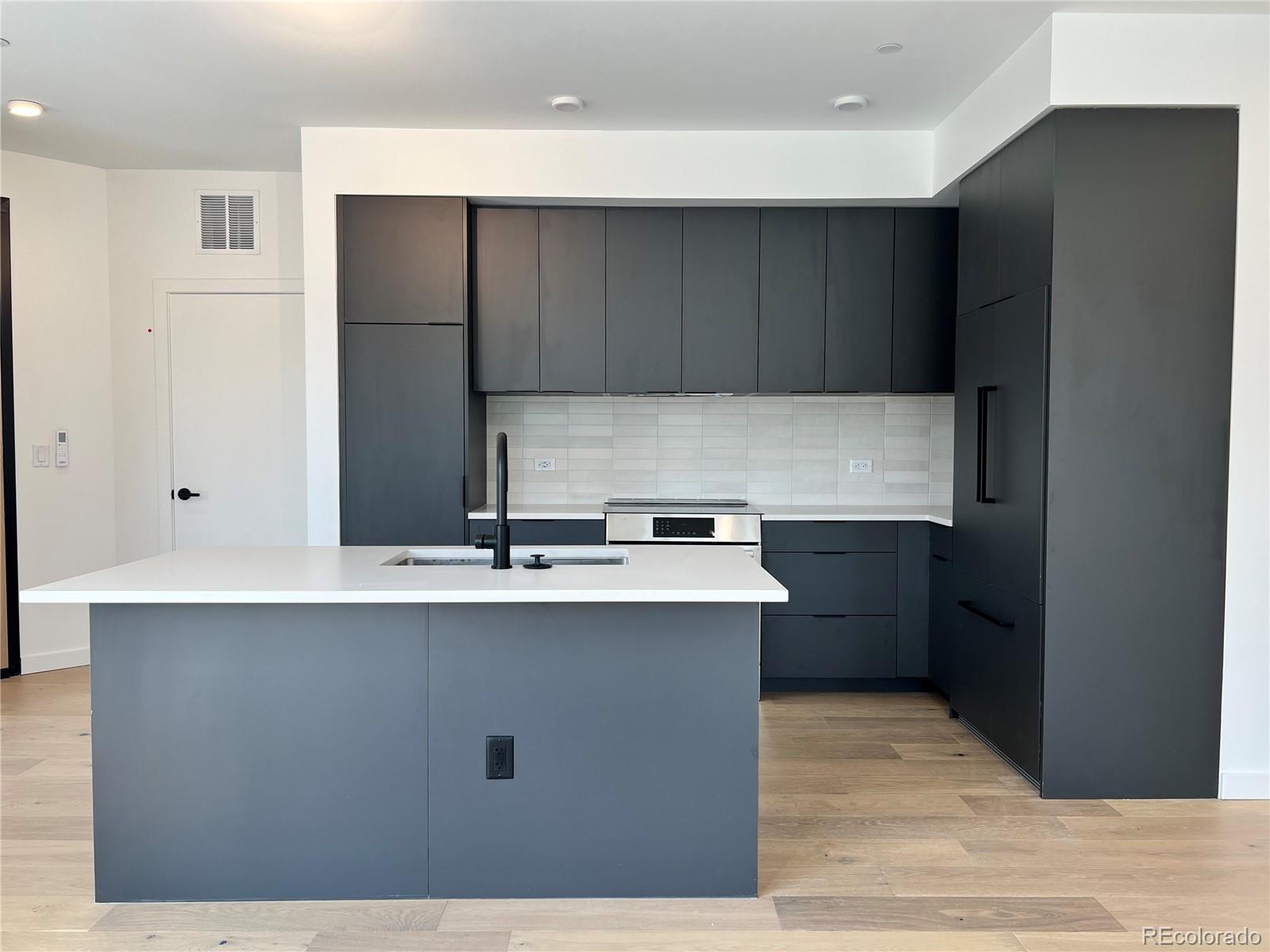 1601 Park Avenue 201