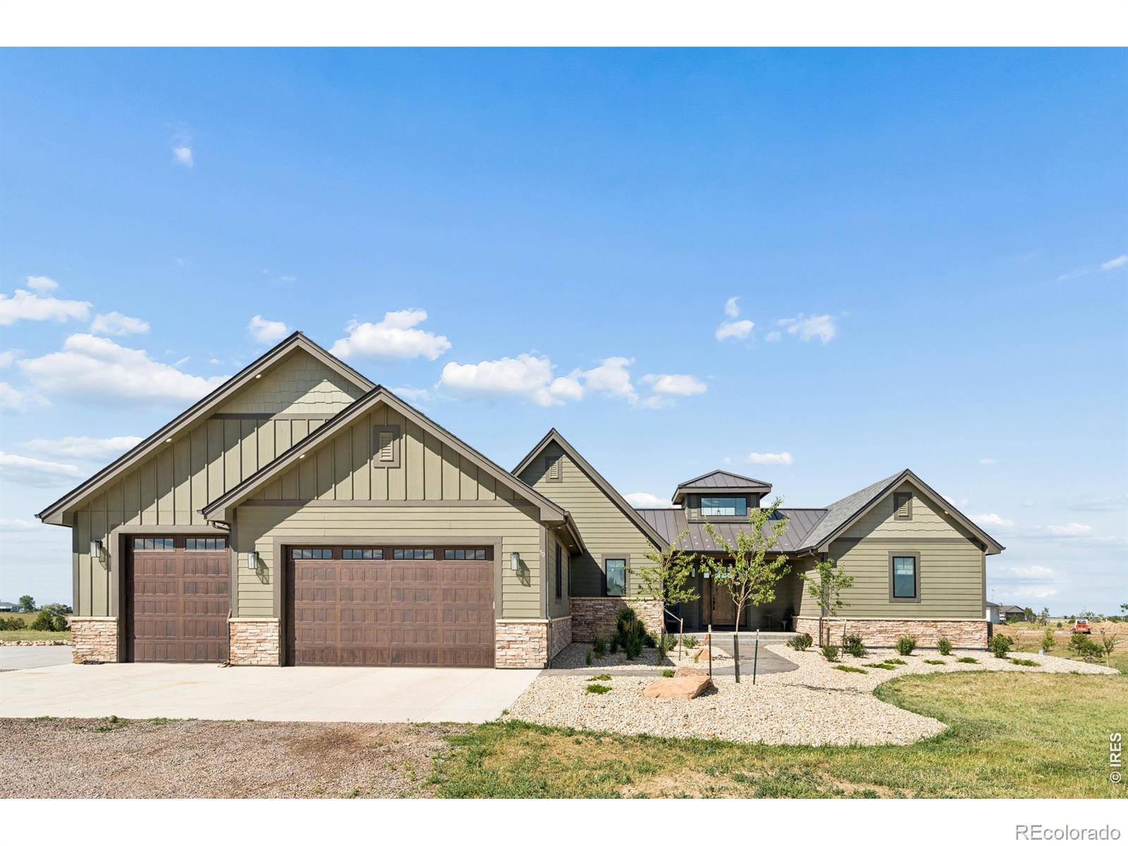 50 Skyhawk Way