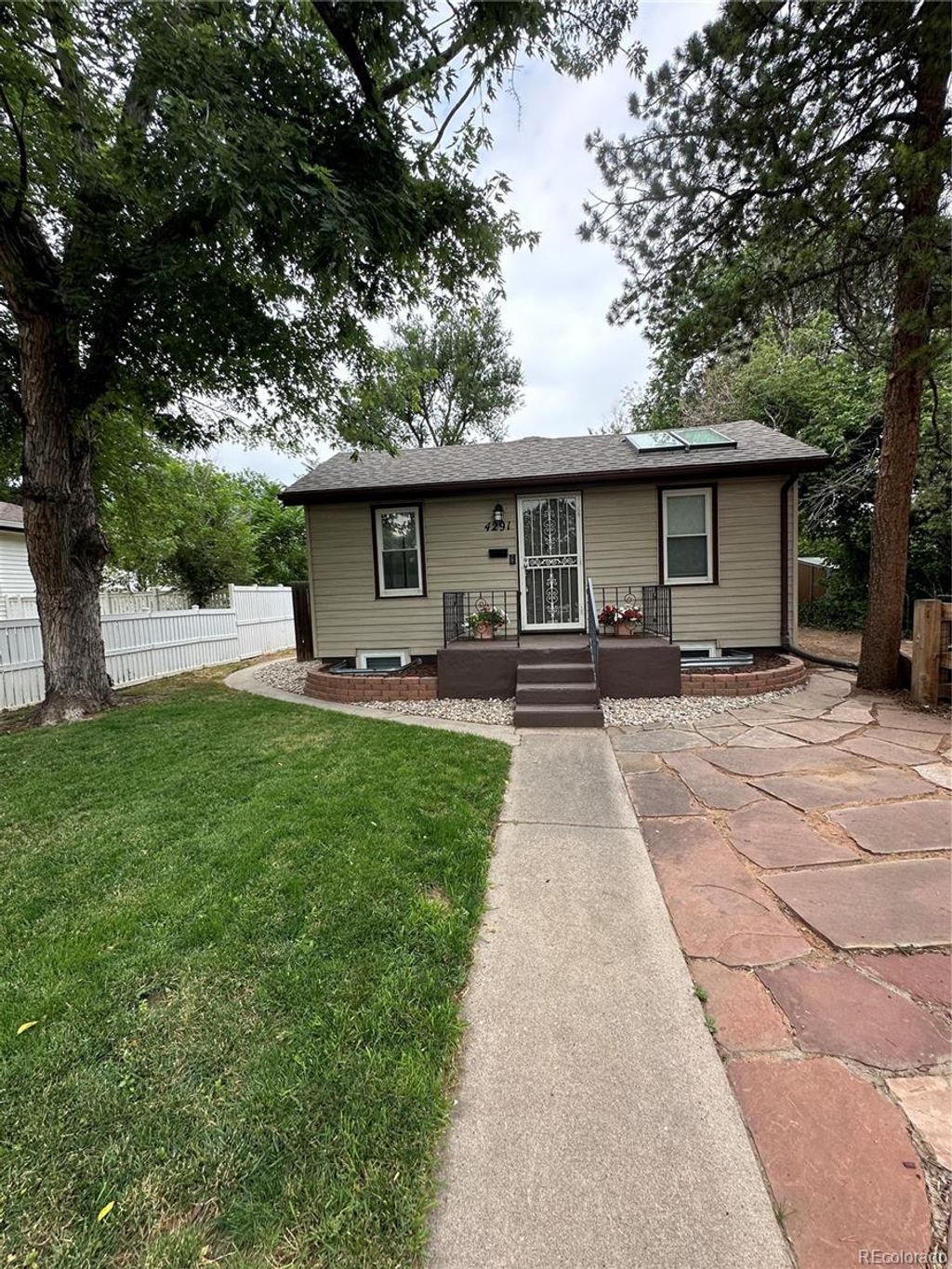 Photo of 4291 S Clarkson Street, Englewood, CO 80113 (MLS # 2706441)