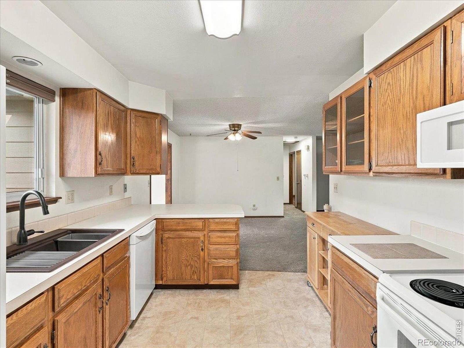 2625 Meadowbrook Lane