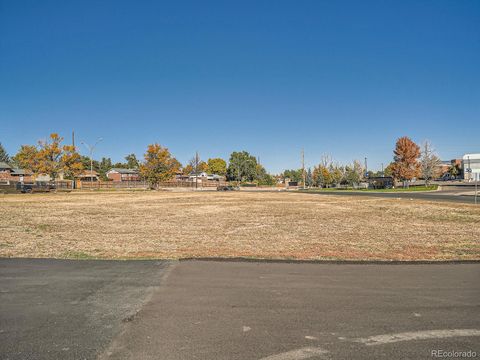  in Aurora CO 1072 Chambers Road 8.jpg