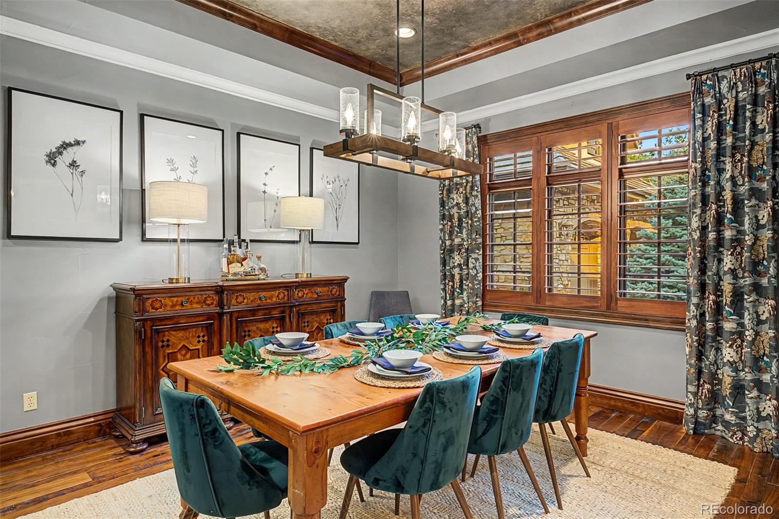 2553 Saddleback Court