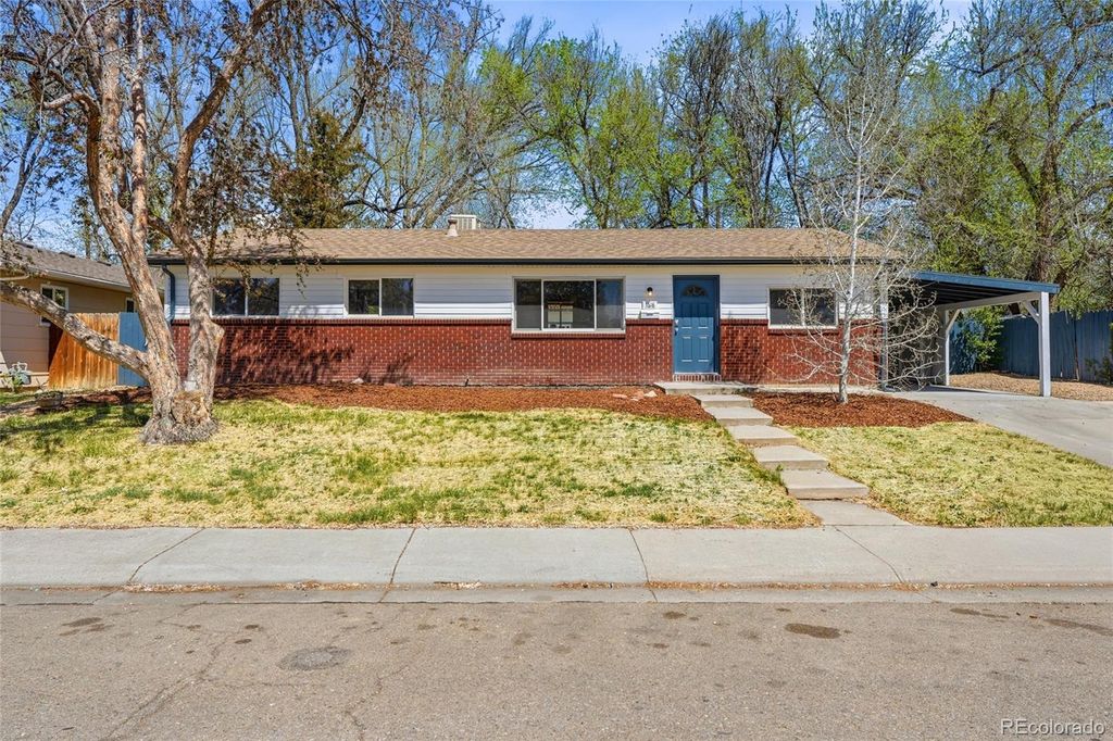 Photo of 1618 Centennial Drive, Longmont, CO 80501 (MLS # 3387729)