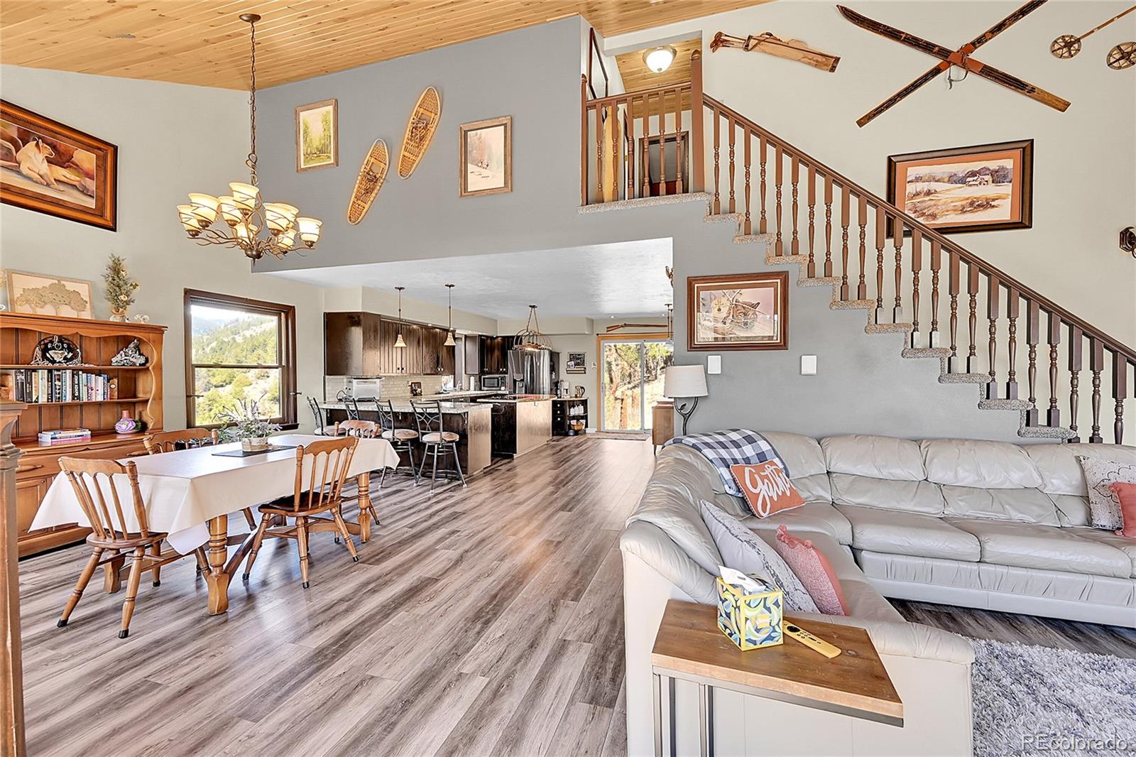 617 Hummingbird Trail