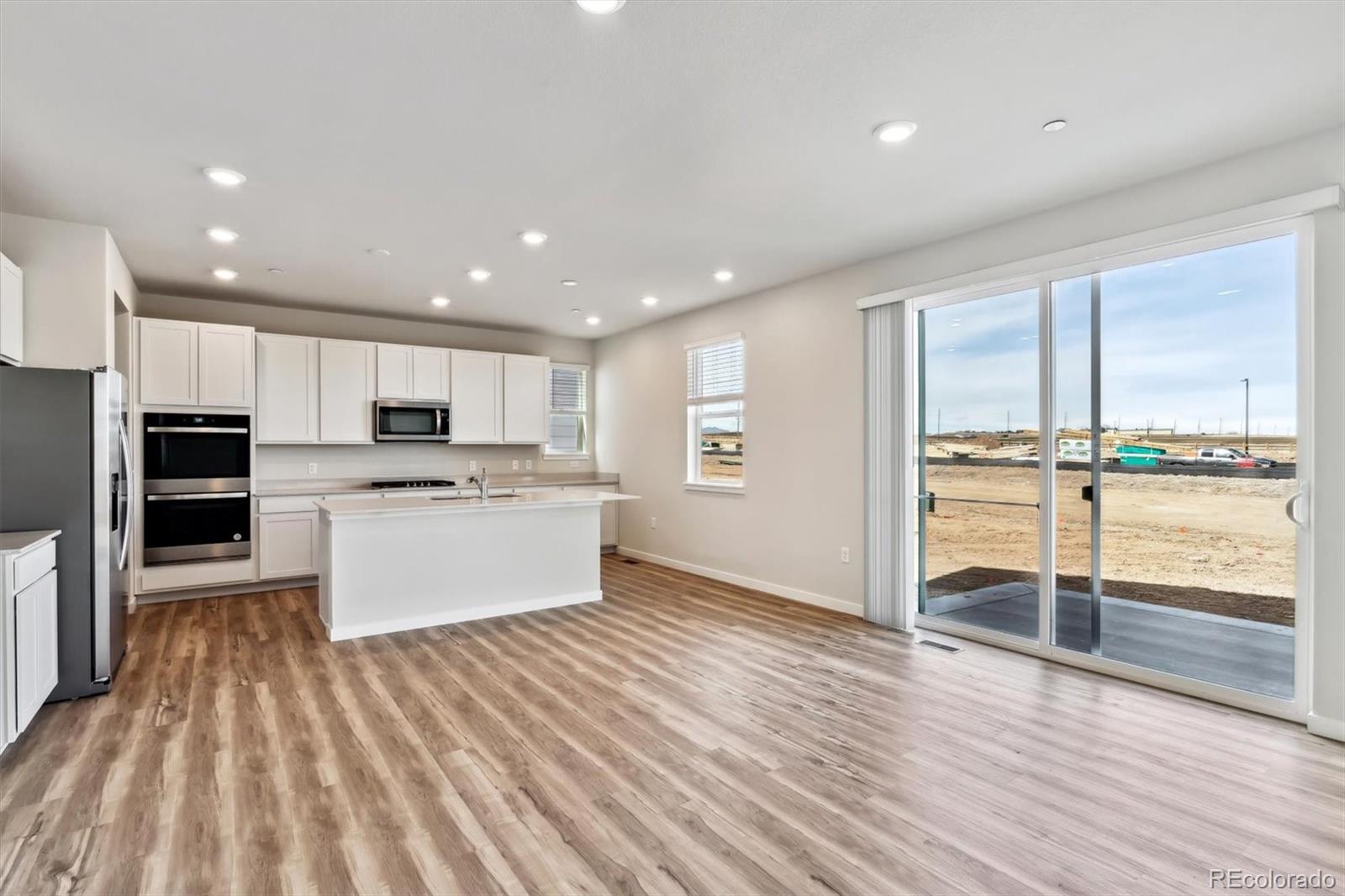 1422 Loraine Circle S