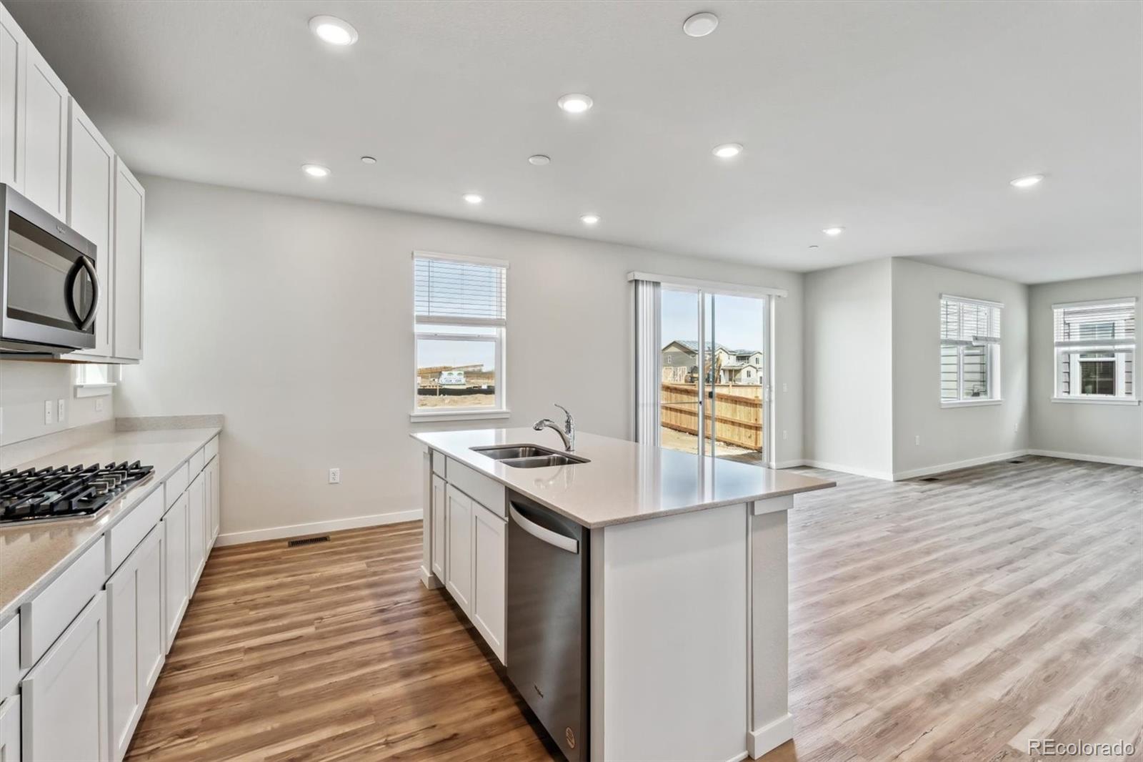 1422 Loraine Circle S