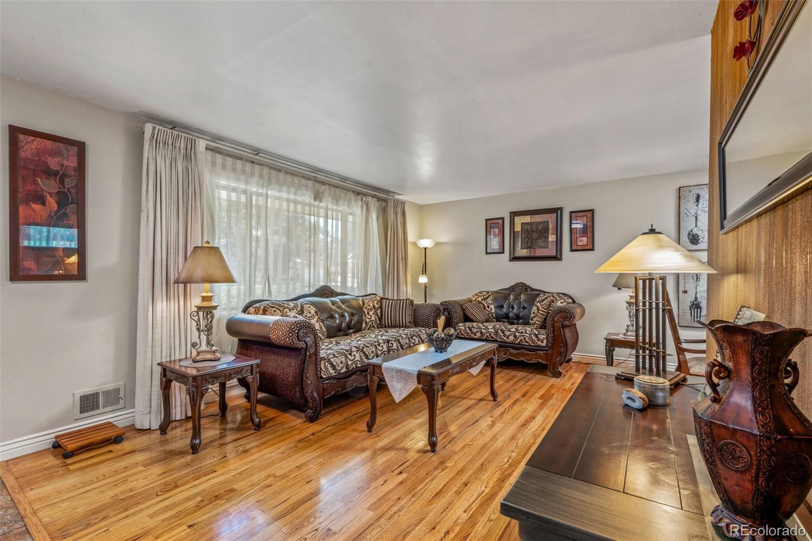 10768 Roseanna Drive