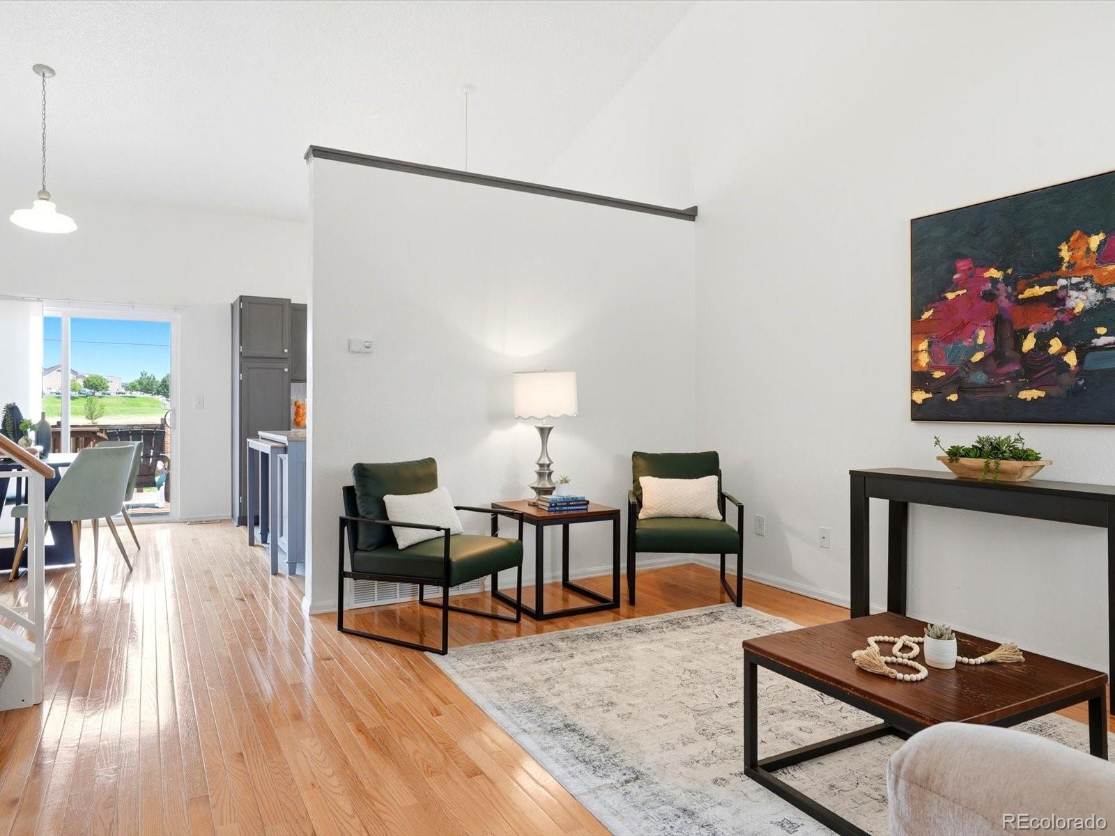 3863 W 63rd Place