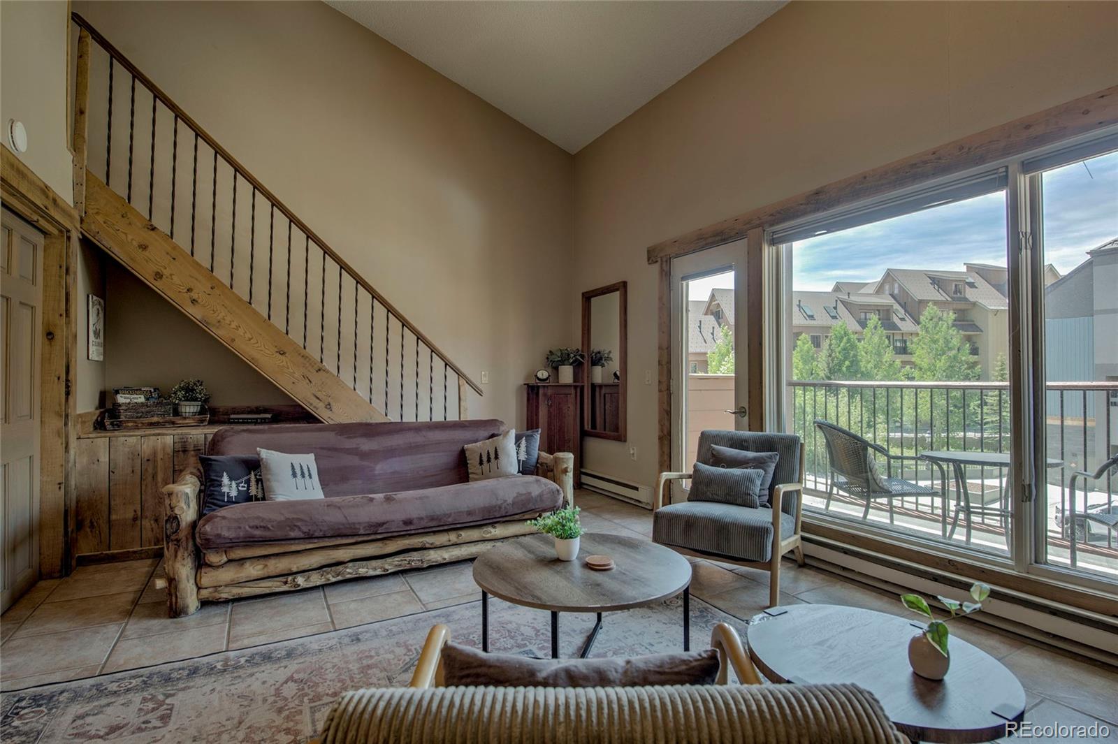 600 S Park Avenue 218