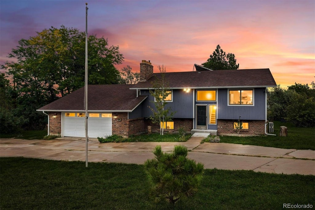 Photo of 6864 S Gibraltar Street, Centennial, CO 80016 (MLS # 7954674)