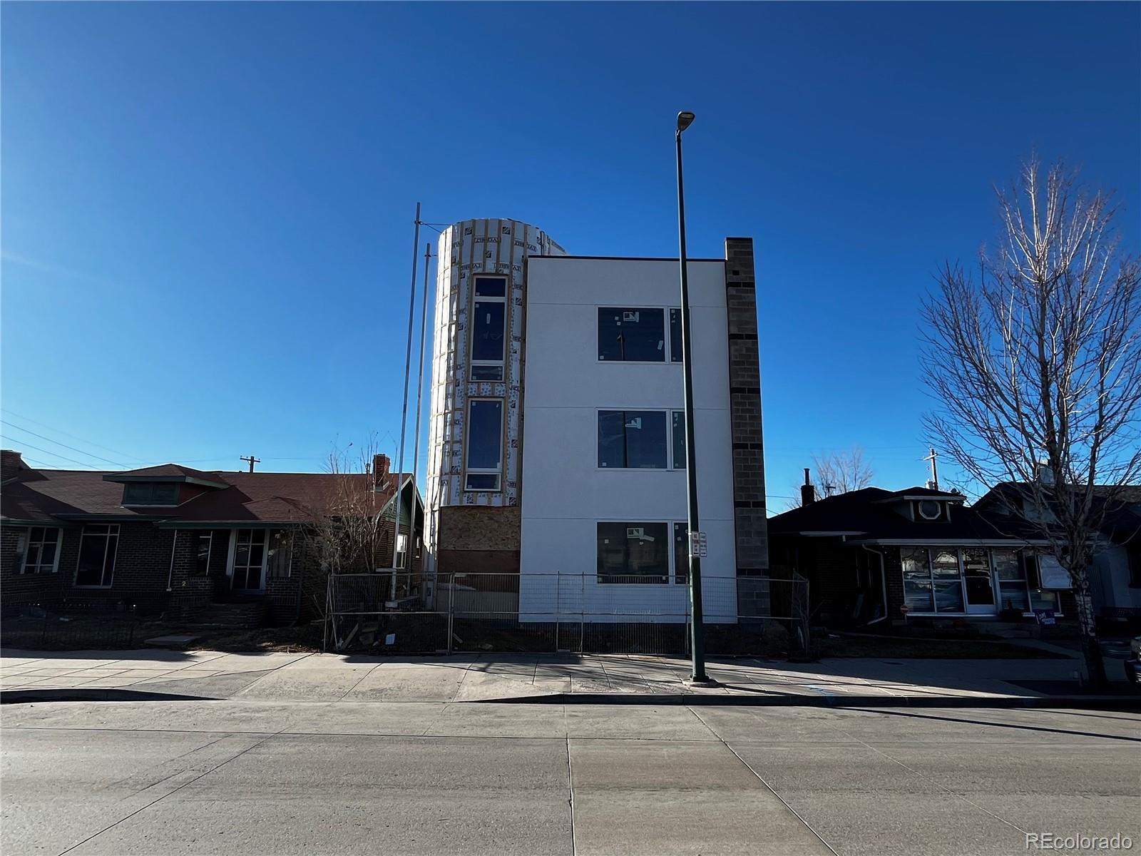 2479 S Broadway