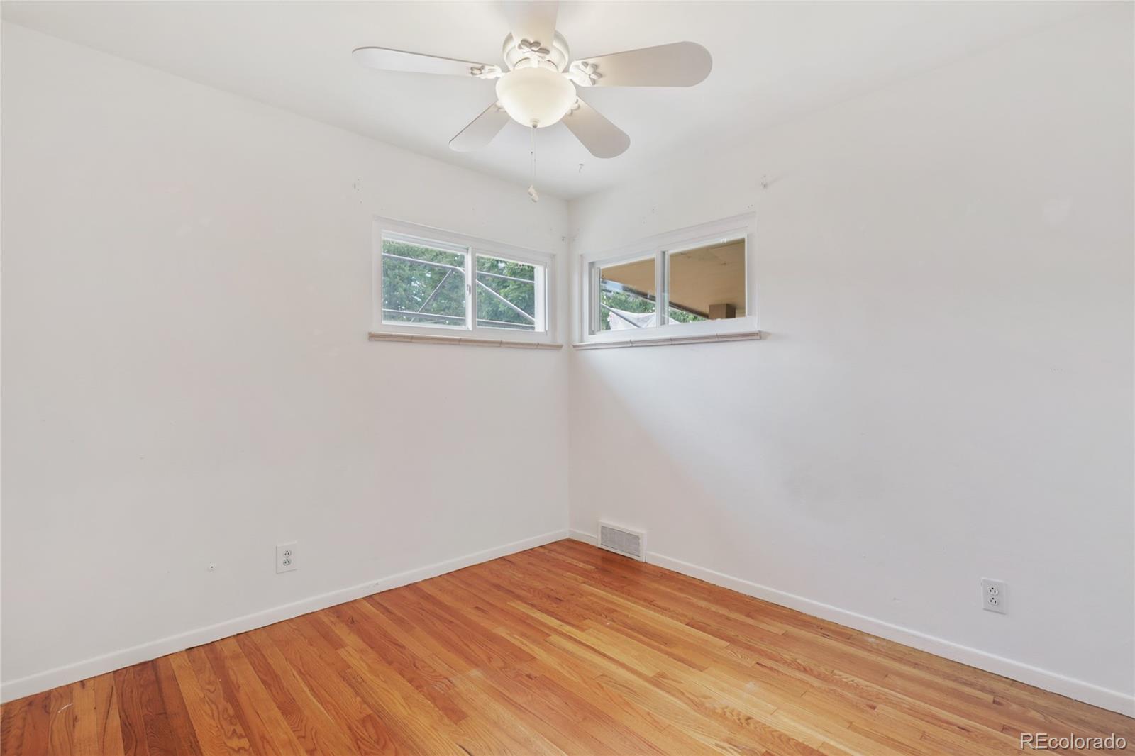 1163 S Umatilla Street