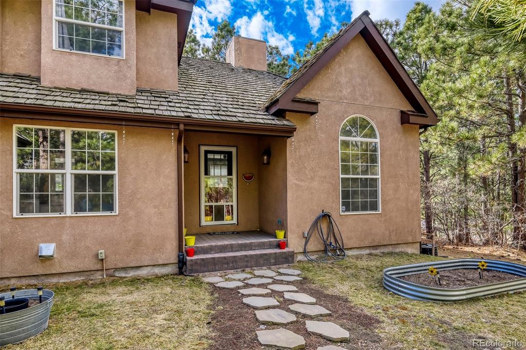 Photo of 3392 Estates Circle, Larkspur, CO 80118 (MLS # 5400225)